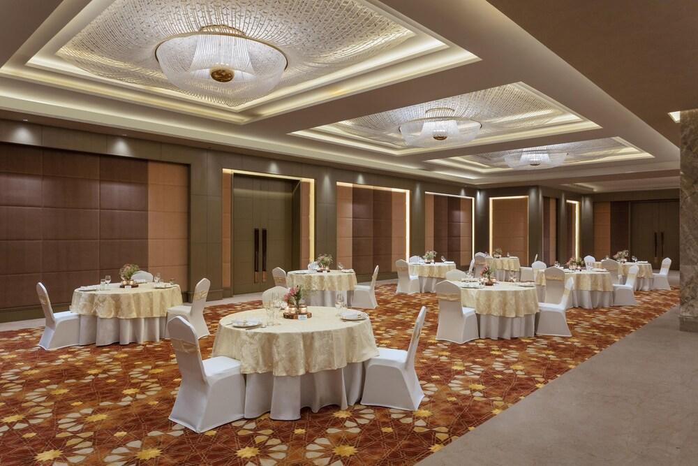 Doubletree By Hilton Jaipur Amer Exterior photo